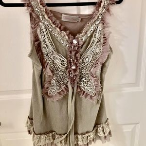 Pretty Angel Extra large Taupe purple beaded with lace tank top.